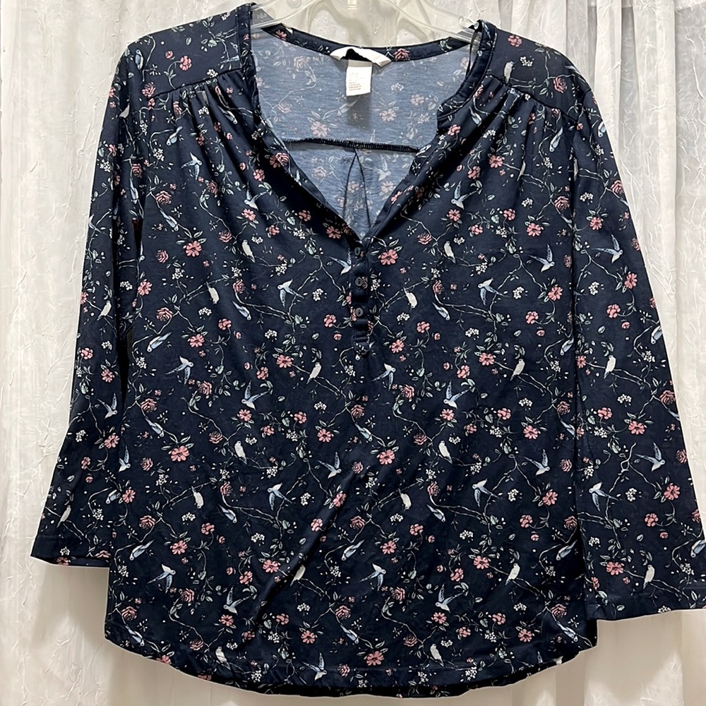 🤩H&M floral quarter sleeve shirt. Worn only a couple of times